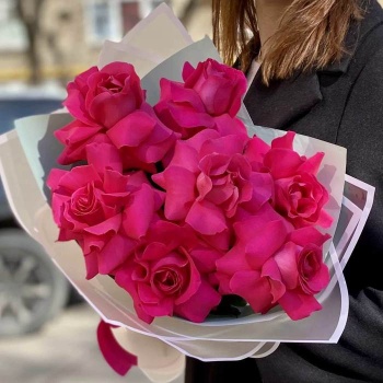 Французская малиновая роза 7 шт.